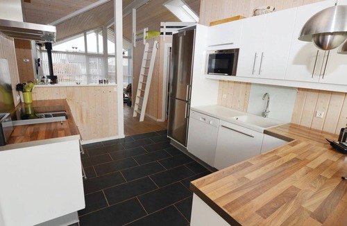Hasmark Strand House | Cozy home in Otterup with WiFi