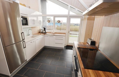 Hasmark Strand House | Cozy home in Otterup with WiFi