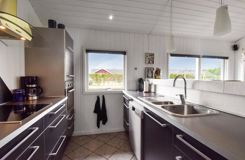 Hasmark Strand House | Cozy home in Otterup with sauna