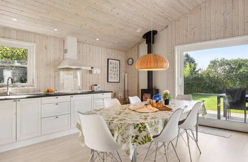 Tørresø House | Cozy home in Otterup with kitchen