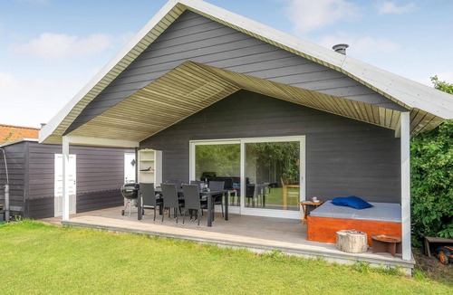 Tørresø House | Cozy home in Otterup with kitchen