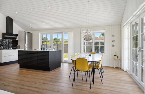 Hasmark Strand House | Cozy home in Otterup with WiFi