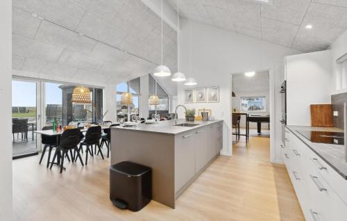 Hasmark Strand House | Cozy Home In Otterup With Sauna