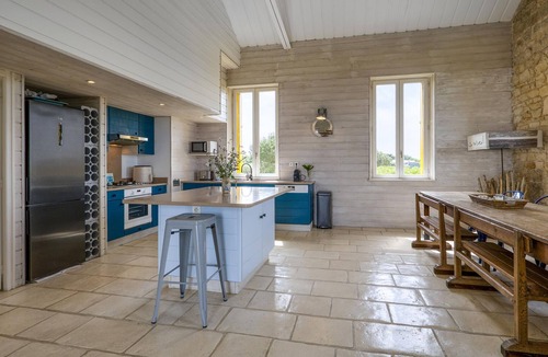 Port-des-Barques House | Cozy home in Port-des-Barques with house sea view
