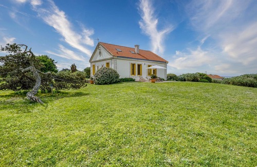 Port-des-Barques House | Cozy home in Port-des-Barques with house sea view