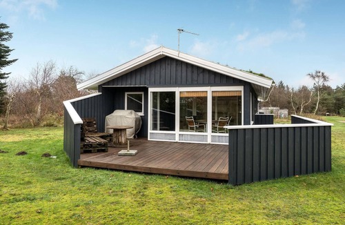 Rødhus House | Cozy home in Pandrup with kitchen