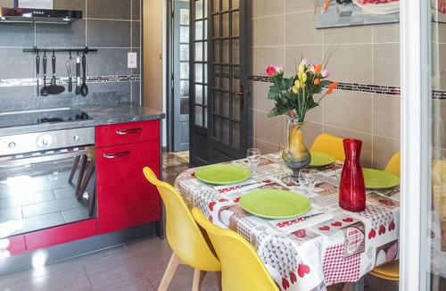 Pierre-Chatel House | Cozy home in Pierre-Châtel with WiFi
