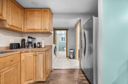 Pittsfield House | Cozy Home in Pittsfield