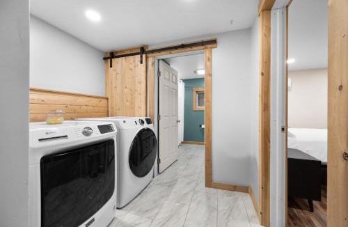 Pittsfield House | Cozy Home in Pittsfield