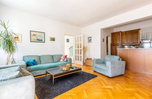Podstrana House | Cozy home in Podstrana with WiFi