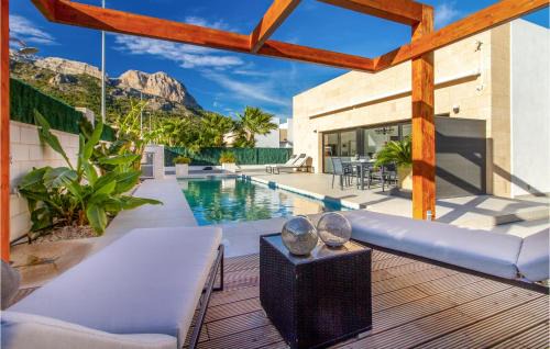 Polop House | Cozy Home In Polop De La Marina