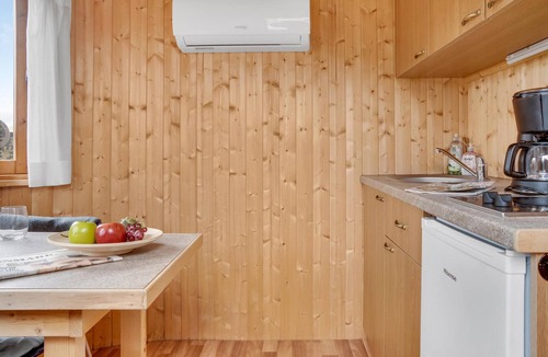 Togeholt House | Cozy home in Præstø with kitchen