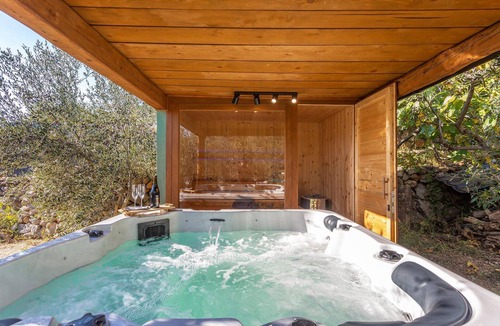 Punat House | Cozy home in Punat with sauna