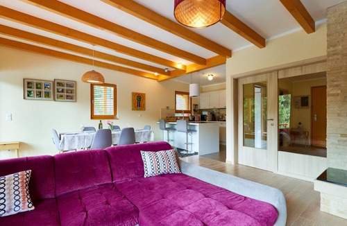 Rakov Potok House | Cozy home in Rakov Potok with sauna