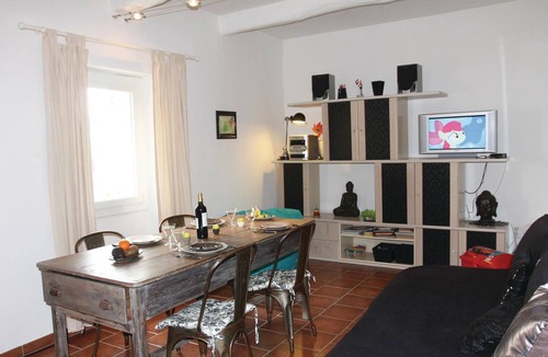 Reillanne House | Cozy home in Reillanne with WiFi