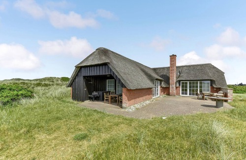 Klegod Strand House | Cozy home in Ringkøbing with sauna