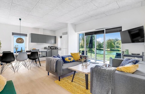 Ringkobing House | Cozy home in Ringkøbing with kitchen