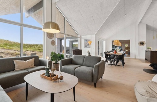 Houvig Strand House | Cozy home in Ringkøbing with sauna