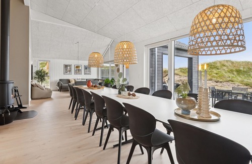 Houvig Strand House | Cozy home in Ringkøbing with sauna
