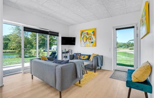 Ringkobing House | Cozy Home In Ringkøbing With Kitchen