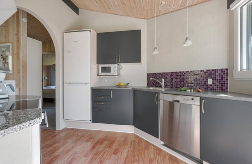 Ronbjerg House | Cozy home in Roslev with WiFi