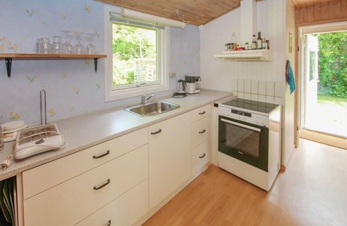 Samsø House | Cozy home in Samsø with kitchen