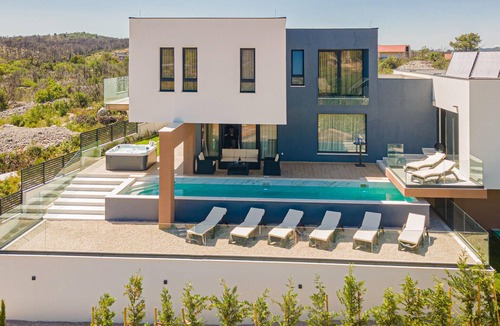 Zaton House | Cozy home in Sibenik with sauna