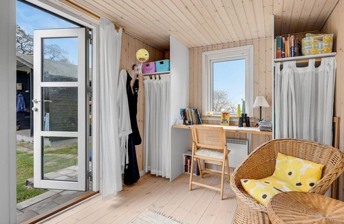 Skanderborg House | Cozy home in Skanderborg with kitchen