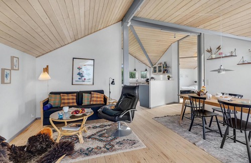 Frolunde House | Cozy home in Slagelse with kitchen