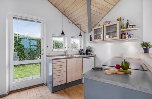 Frolunde House | Cozy home in Slagelse with kitchen