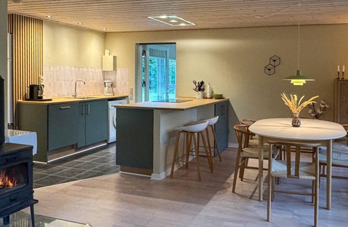 Spøttrup House | Cozy home in Spøttrup with WiFi