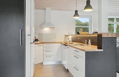 Remmer Strand House | Cozy home in Struer with WiFi