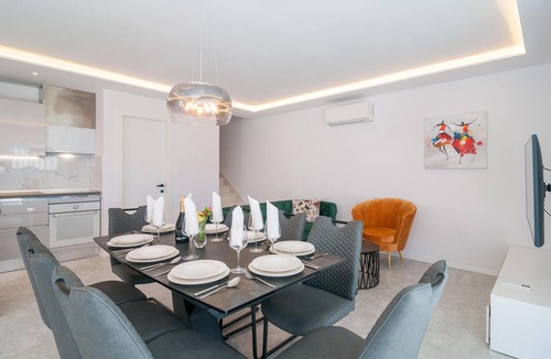 Sumartin House | Cozy home in Sumartin