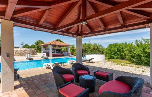 Sveti Vid Dobrinjski House | Cozy Home In Sveti Vid Dobrinjski With Sauna