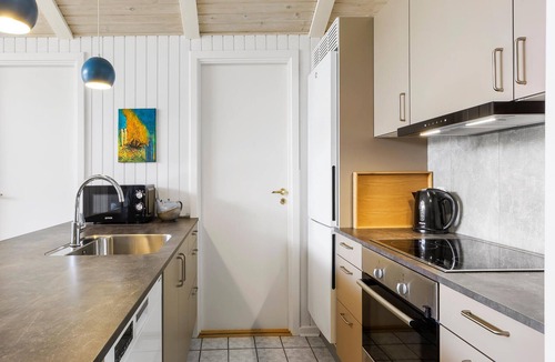 Mommark Strand House | Cozy home in Sydals with sauna