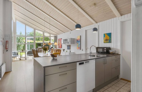 Mommark Strand House | Cozy home in Sydals with sauna