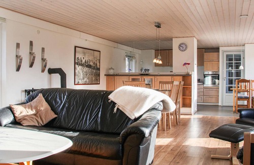 Skovmose House | Cozy home in Sydals with kitchen