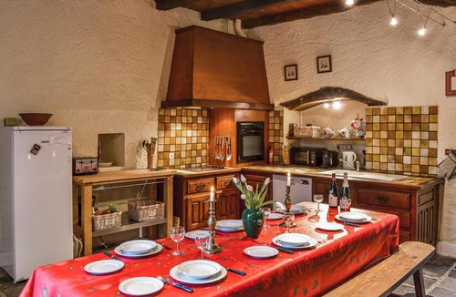 Taule House | Cozy home in Taulé with kitchen