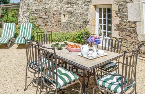 Taule House | Cozy home in Taulé with kitchen