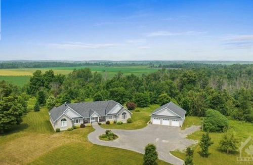 Munster Hamlet - Richmond House | Cozy home in the country - Pet Friendly