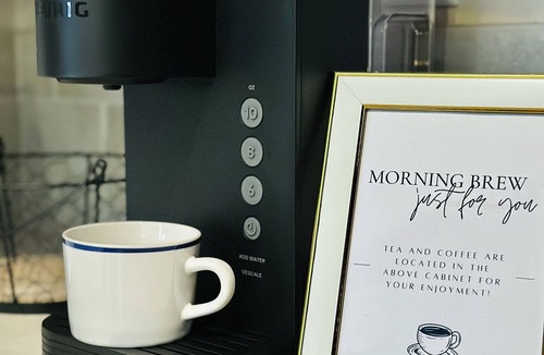 St. Johns House | Cozy home in the heart of St Johns!