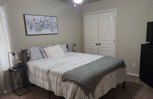 Edmond House | Cozy home in the heart of Edmond. Near UCO.