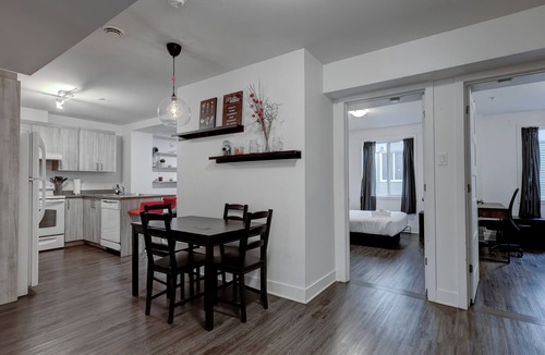 Saint Henri Apartment | Cozy Home in the Notre Dame Area