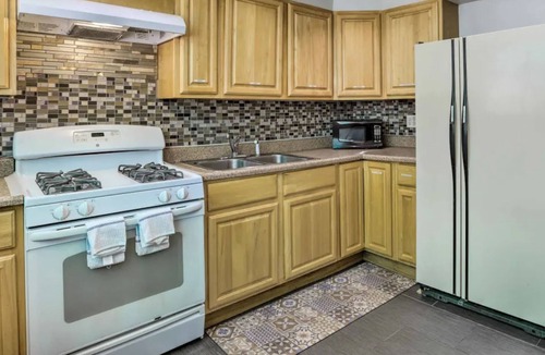 South Philadelphia House | Cozy home in the vibrant Sport & Entertainment district of South Philadelphia