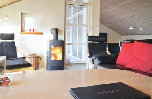 Klitmoller House | Cozy home in Thisted with sauna