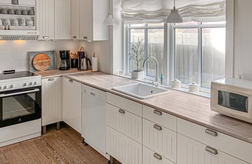 Thyboron House | Cozy home in Thyborøn with WiFi