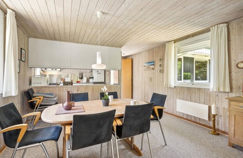 Sønder Nissum House | Cozy home in Ulfborg with WiFi