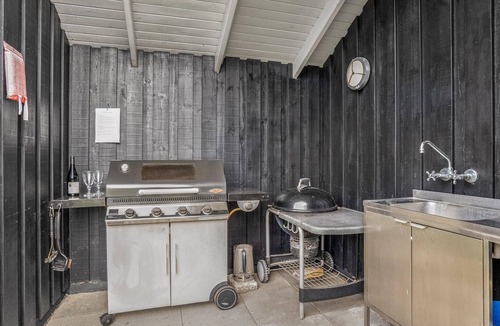 Bøtø By House | Cozy home in Væggerløse with sauna