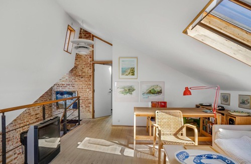 Rageleje House | Cozy home in Vejby with kitchen