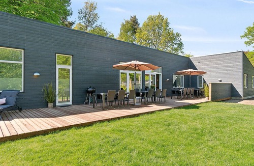 Vejby House | Cozy home in Vejby with sauna
